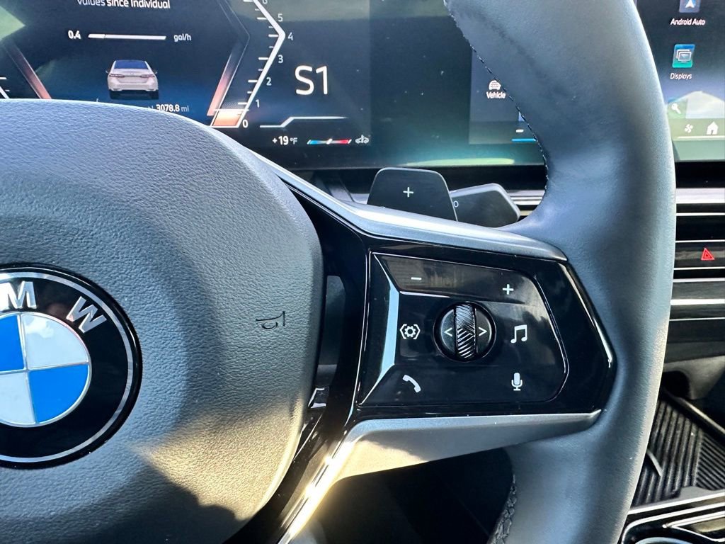 Used 2025 BMW 530i xDrive 530i xDrive w/ Premium Package image 28