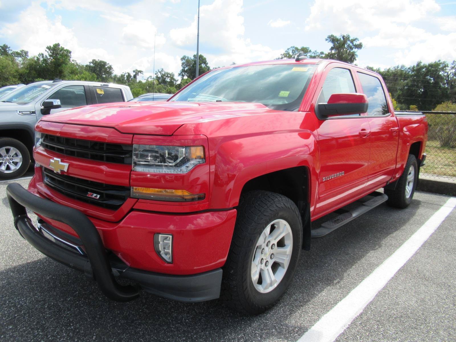 Used 2018 Chevrolet Silverado 1500 LT w/ All Star Edition AWD/4WD image 2
