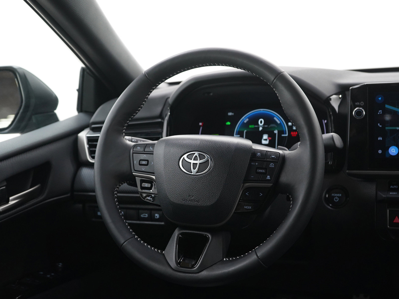 Used 2025 Toyota Camry SE w/ Multimedia Upgrade Package FWD image 13