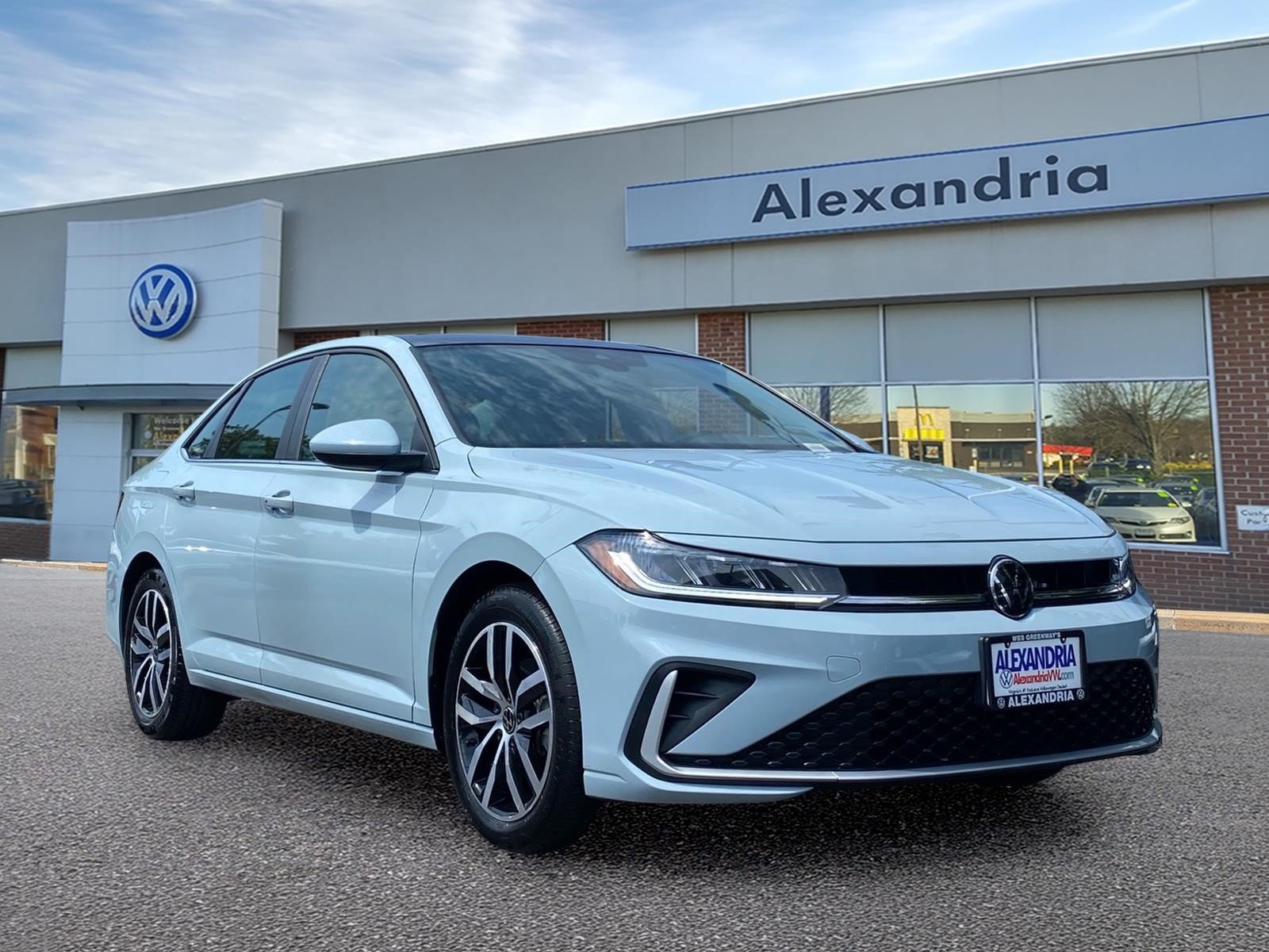 Certified 2025 Volkswagen Jetta SE w/ Sunroof Package