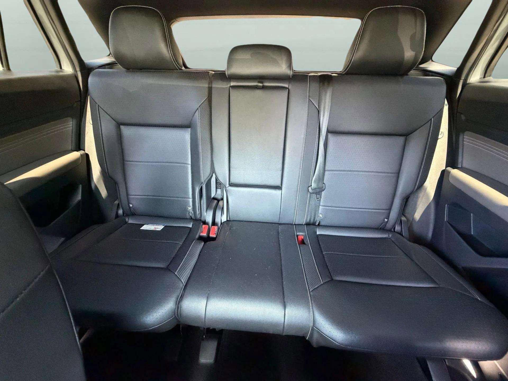 Used 2021 Volkswagen Atlas Cross Sport SE image 13