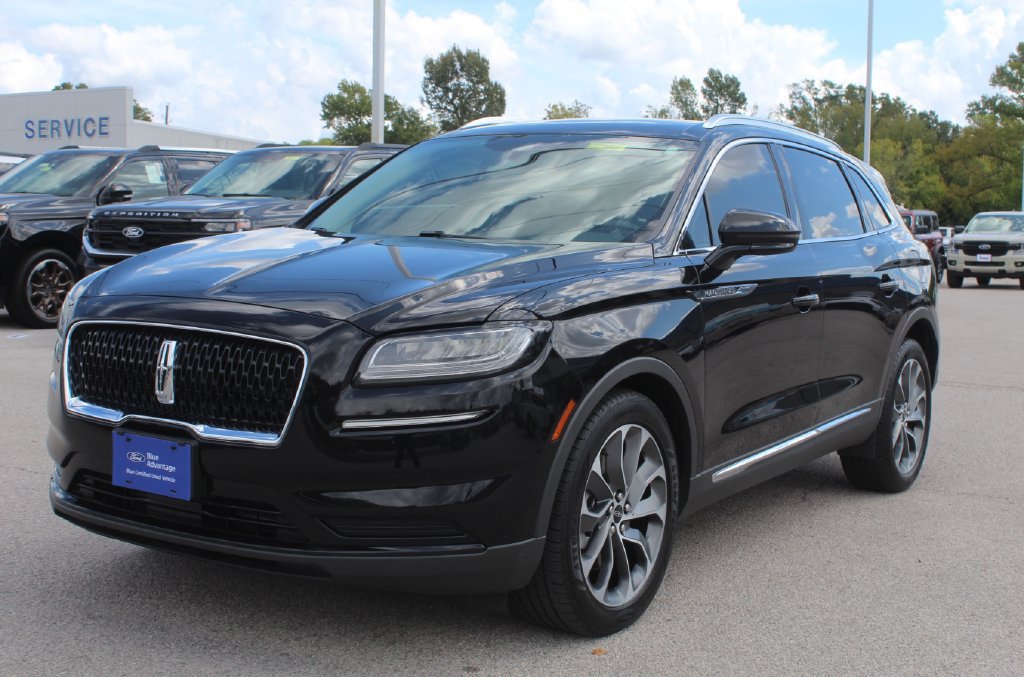 Used 2023 Lincoln Nautilus Reserve w/ Monochromatic Package AWD/4WD image 4