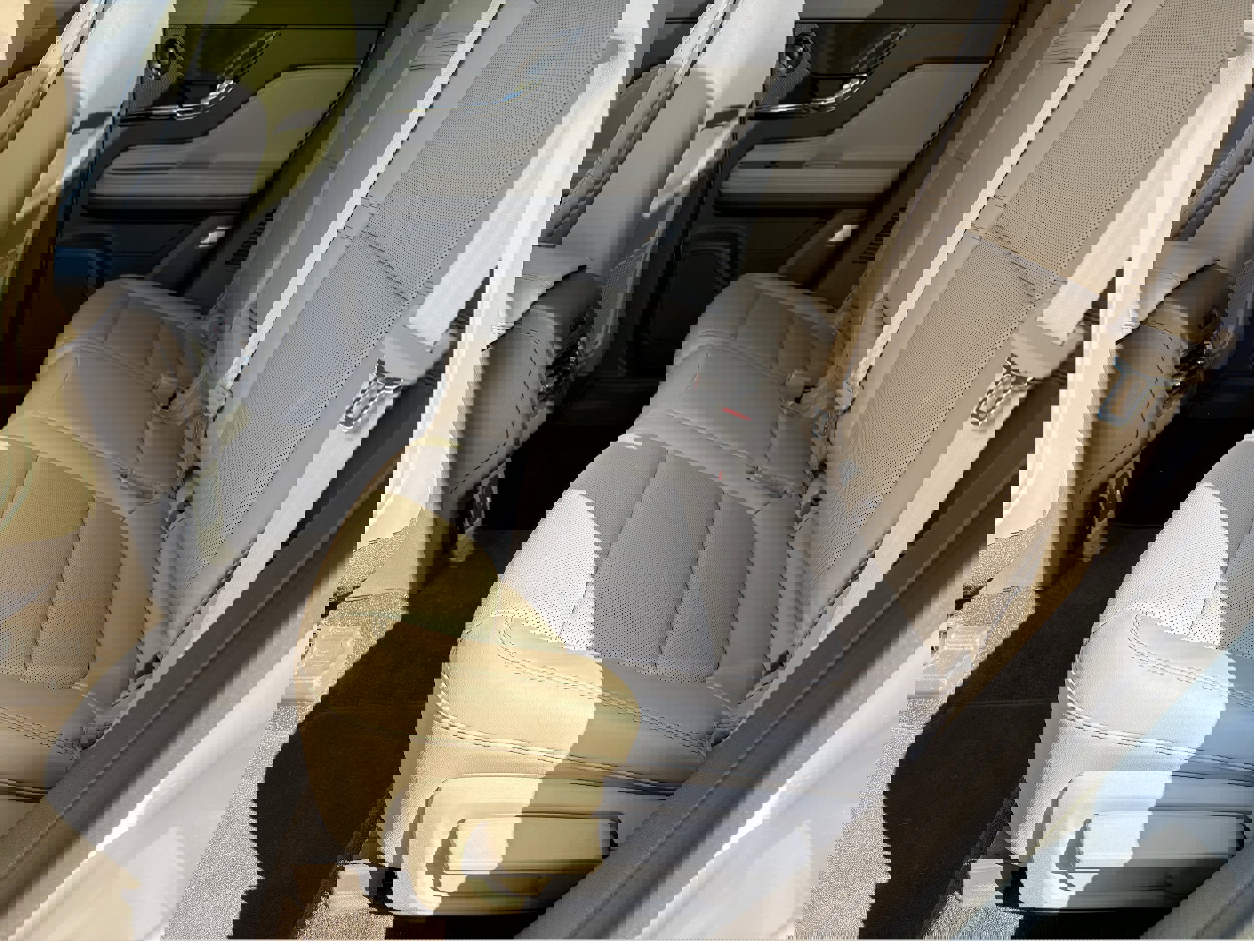 Used 2023 Lincoln Corsair AWD w/ Equipment Group 102A image 34