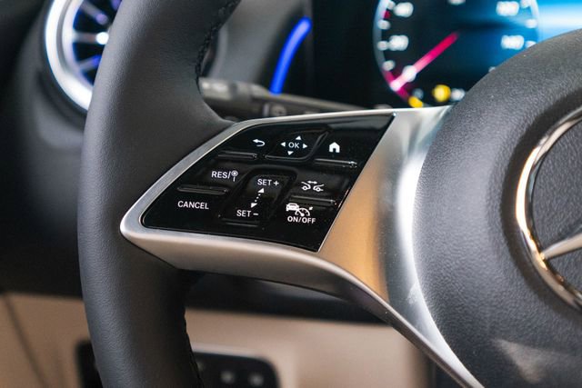 New 2026 Mercedes-Benz GLB 250 4MATIC image 16