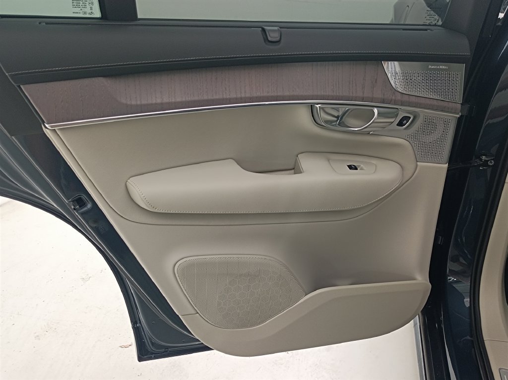 New 2027 Volvo XC90 T8 Ultra AWD/4WD image 21
