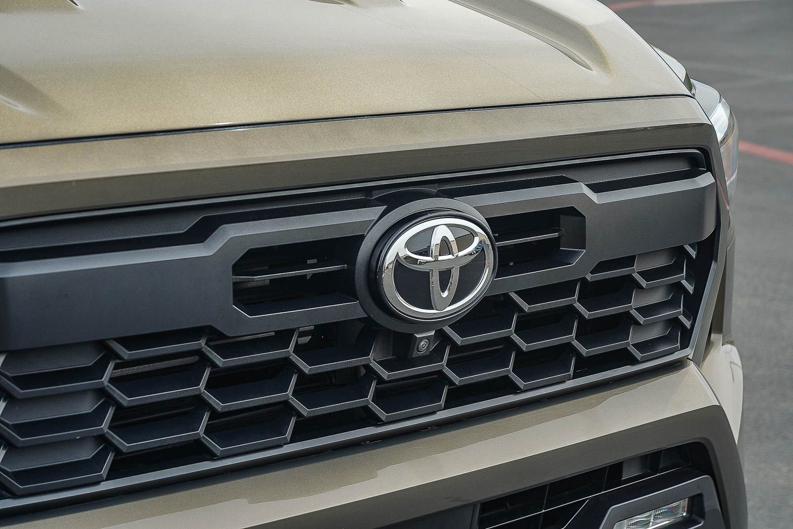 Certified 2024 Toyota Tacoma TRD Sport w/ TRD Sport Premium Package AWD/4WD image 11