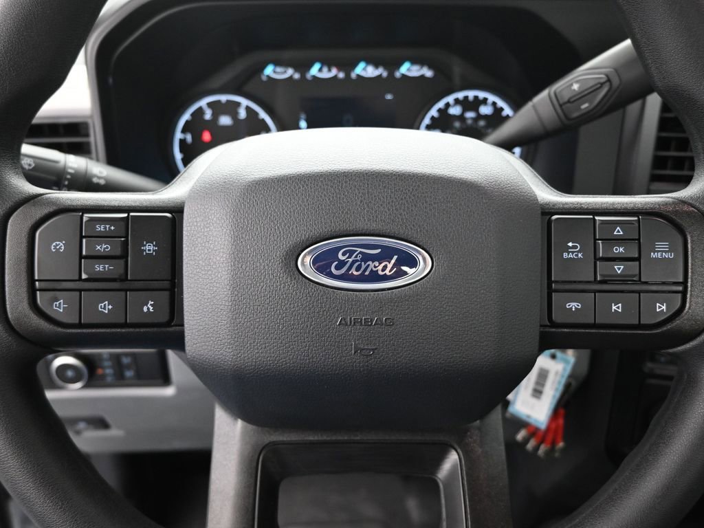 New 2025 Ford F450 XL w/ XL Chrome Package RWD image 9