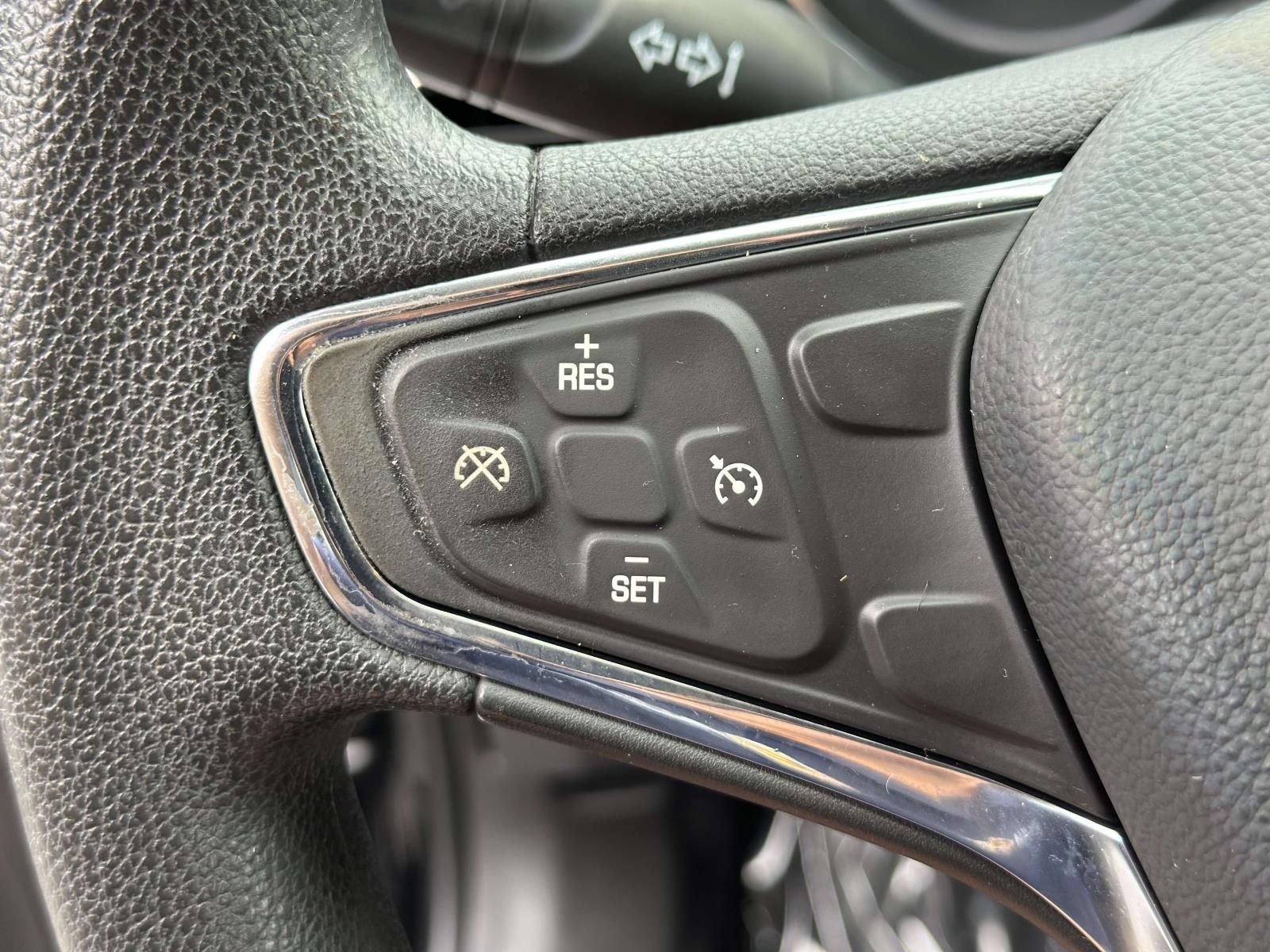 Certified 2019 Chevrolet Cruze LT w/ Convenience Package FWD image 17