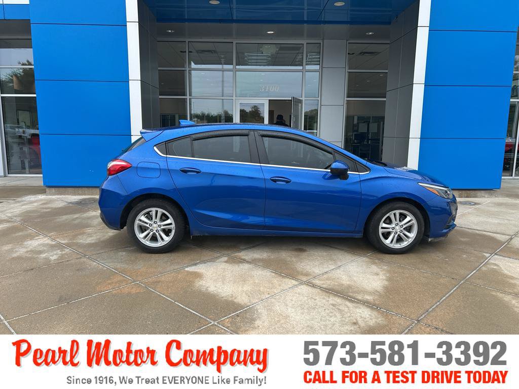 Certified 2018 Chevrolet Cruze LT FWD image 3