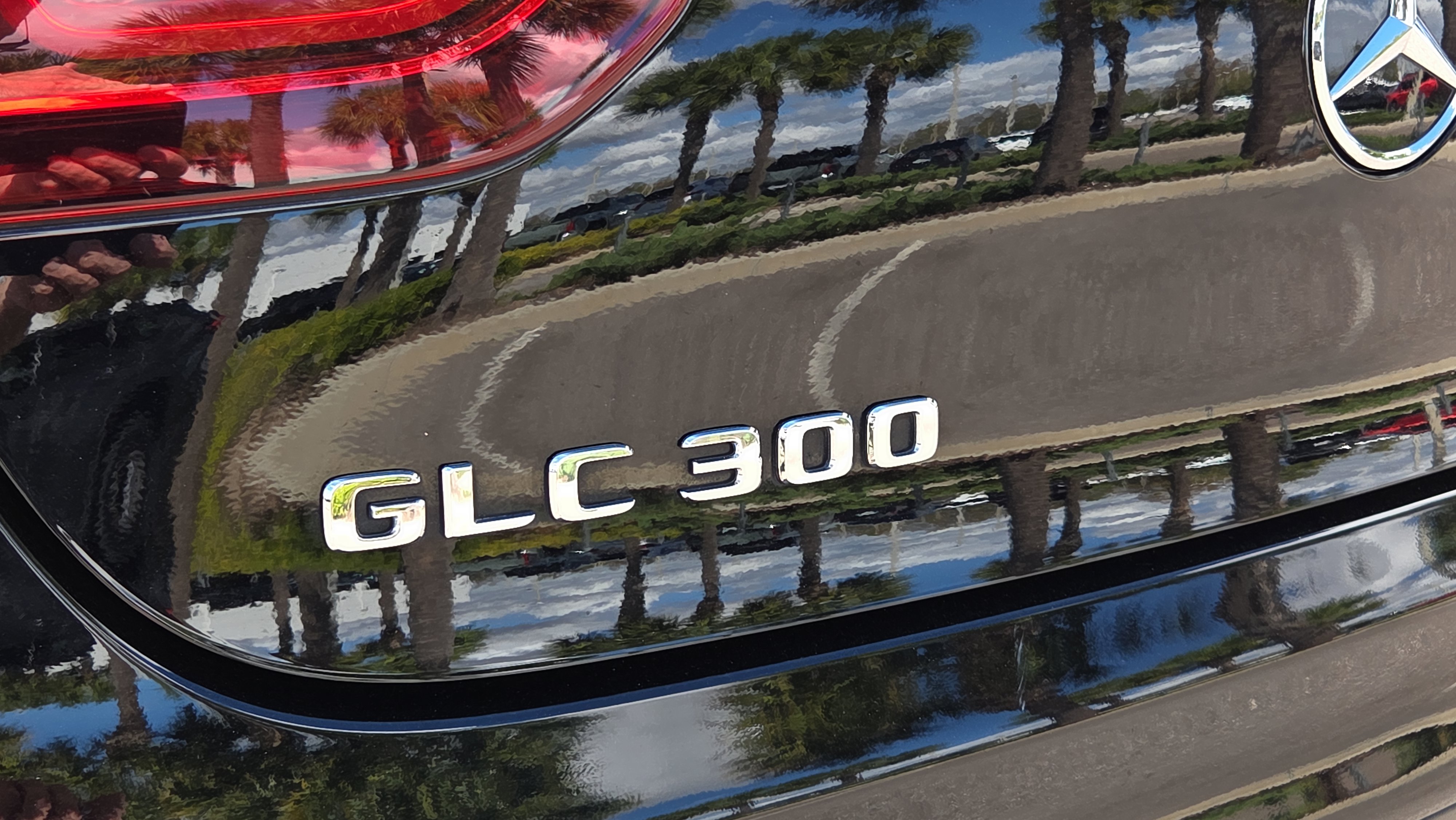 Used 2023 Mercedes-Benz GLC 300 4MATIC Coupe image 13