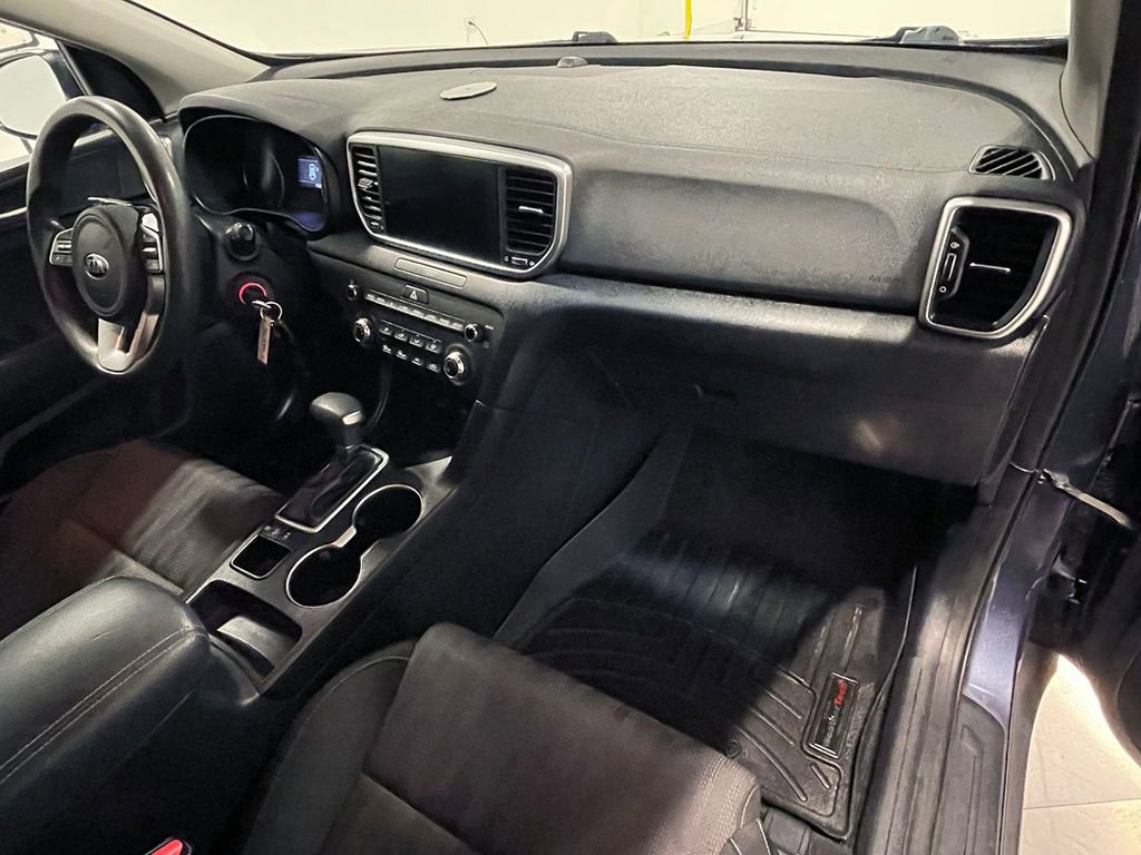 Used 2020 Kia Sportage LX image 25