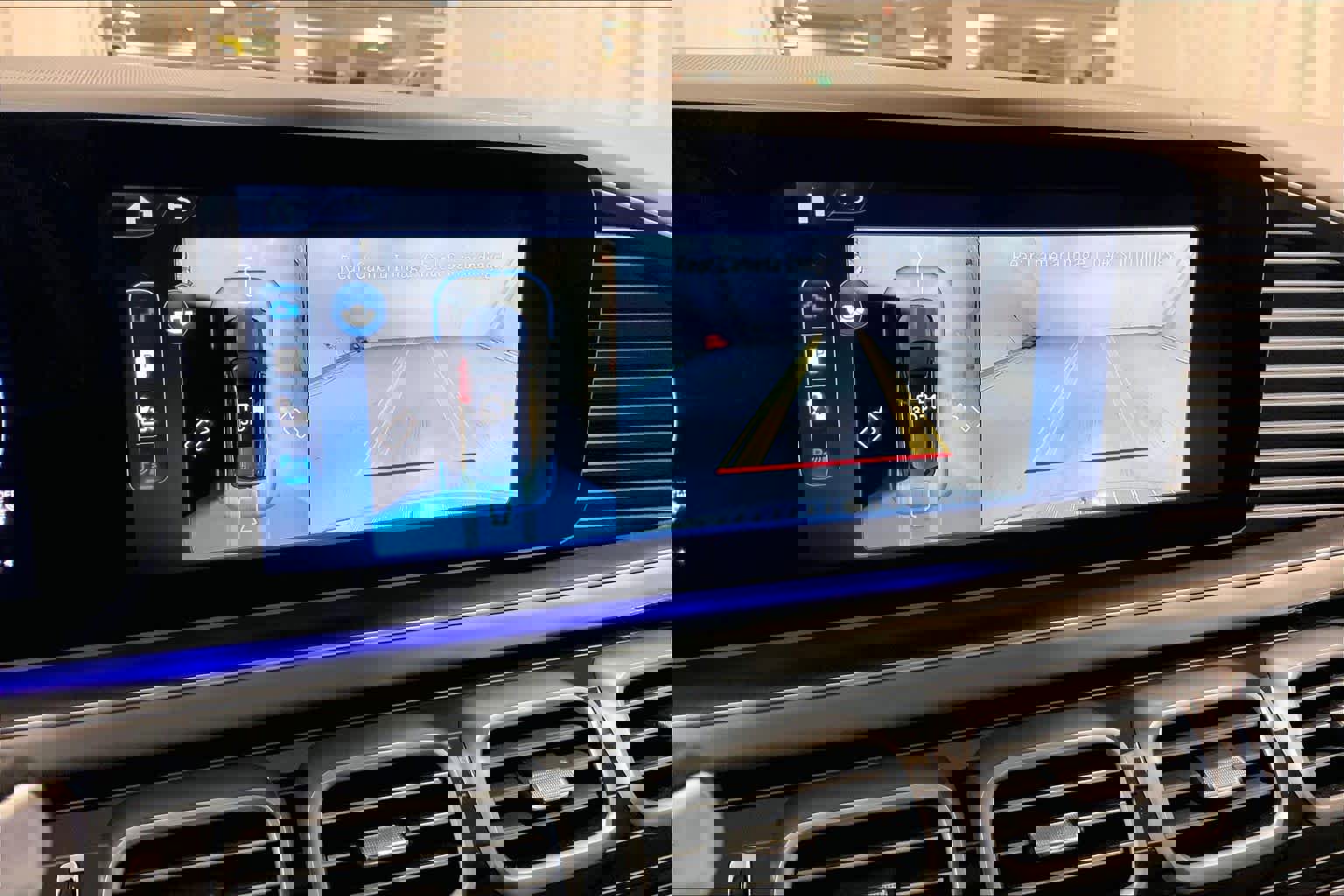 Used 2025 Mercedes-Benz Maybach GLS 600 4MATIC image 26