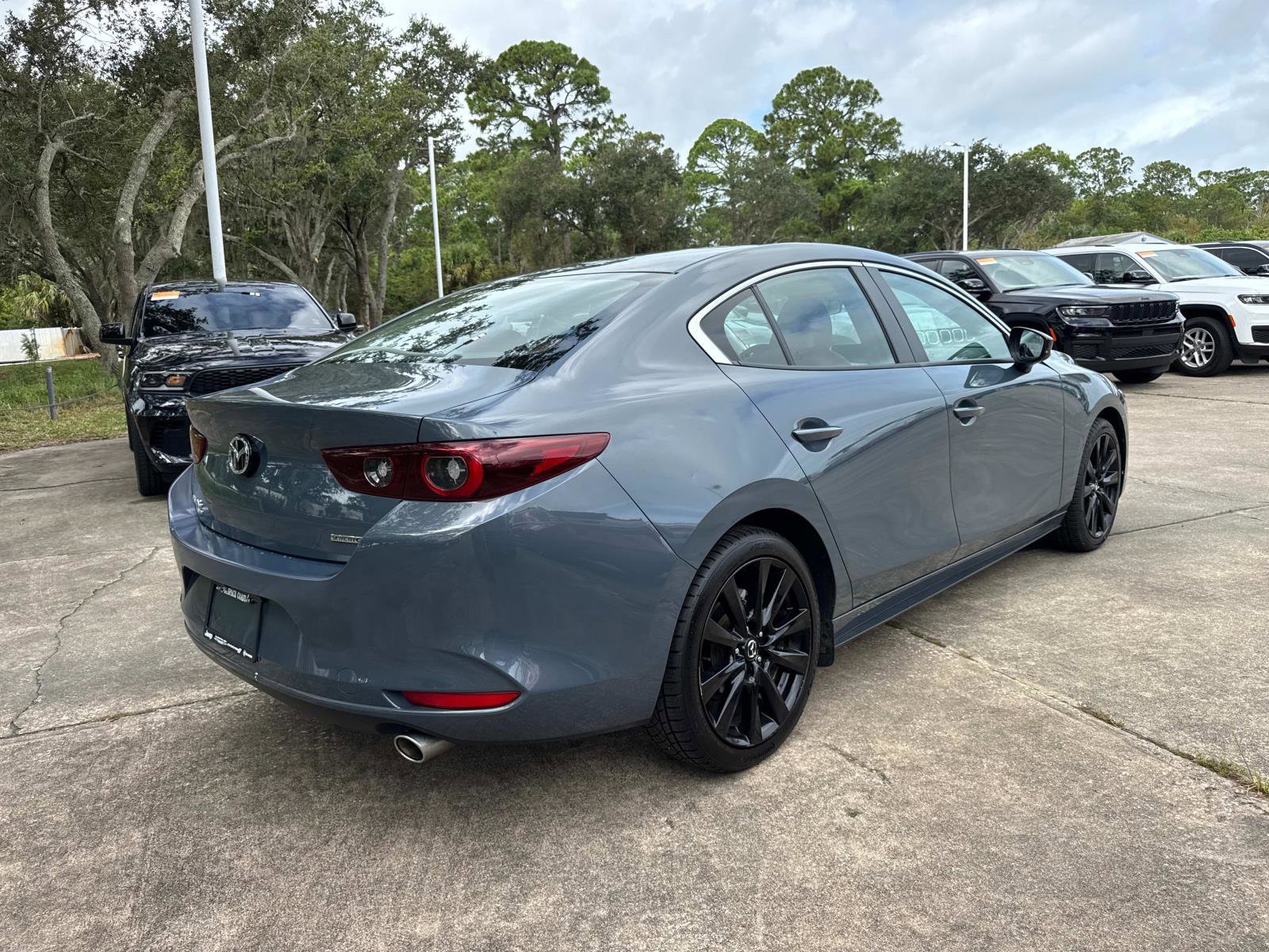 Used 2024 MAZDA MAZDA3 s image 3