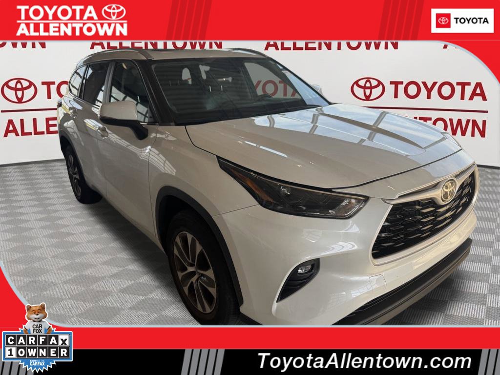 Used 2023 Toyota Highlander XLE