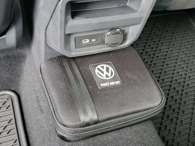 Used 2024 Volkswagen Tiguan SE R-Line AWD/4WD image 23