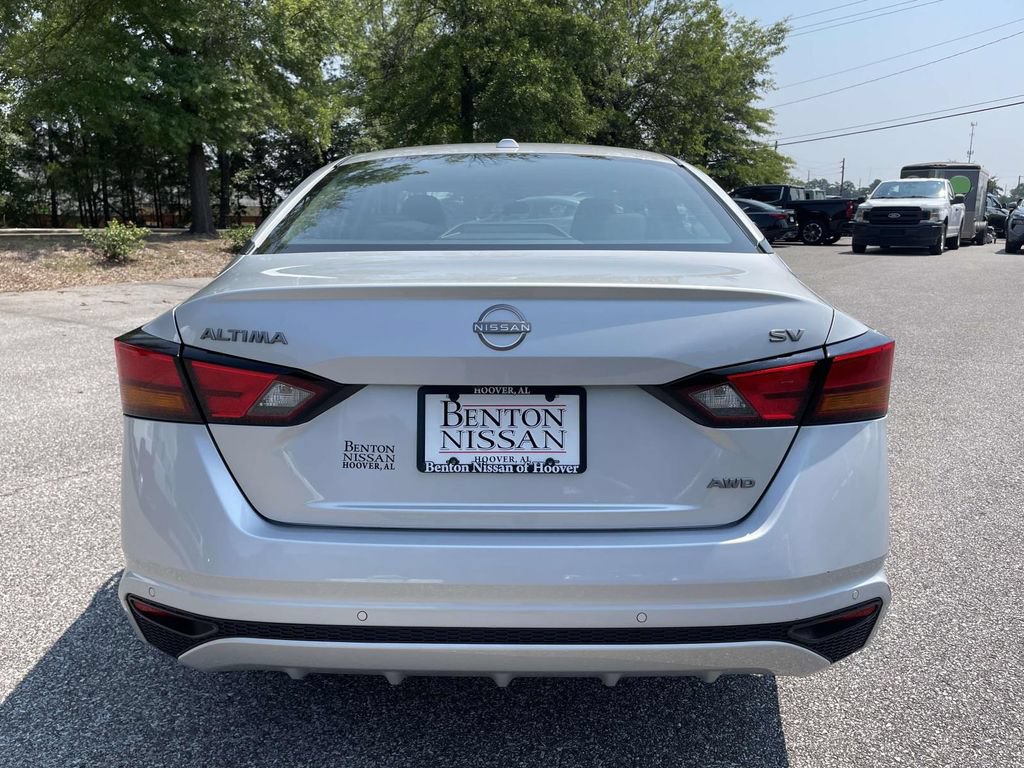Used 2024 Nissan Altima 2.5 SV AWD/4WD image 4