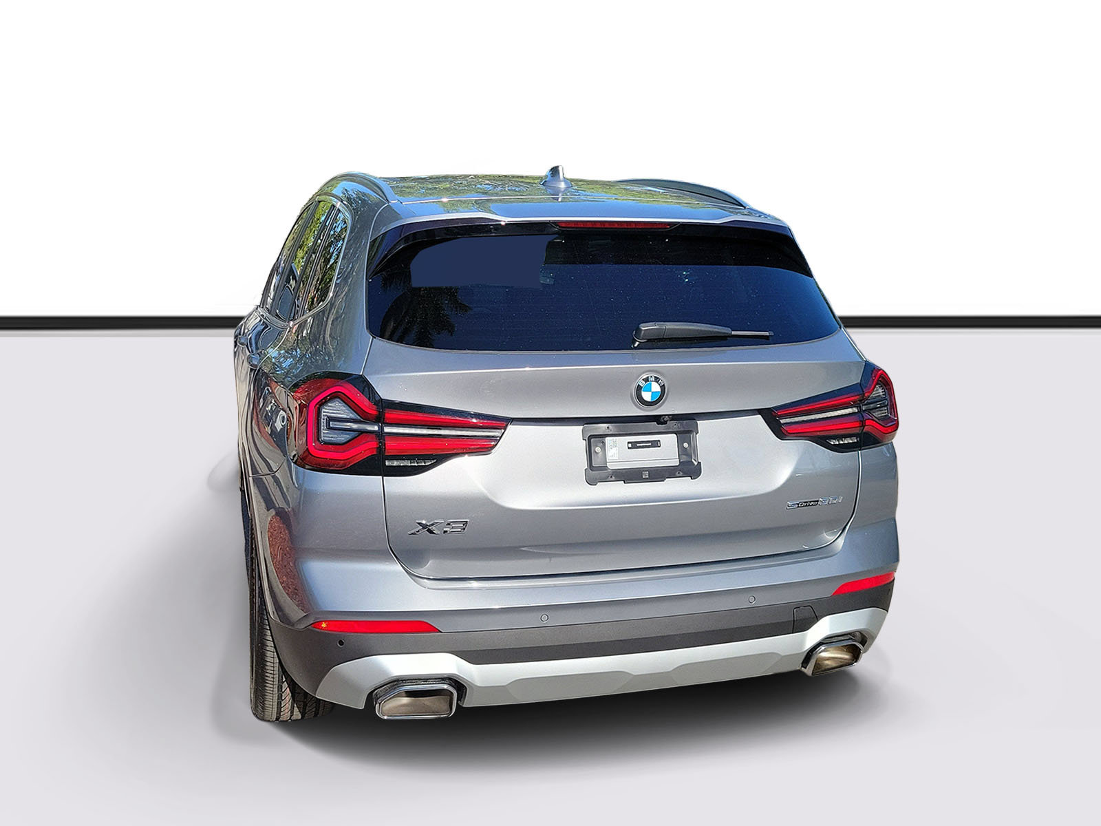 Used 2024 BMW X3 sDrive30i w/ Convenience Package RWD image 3