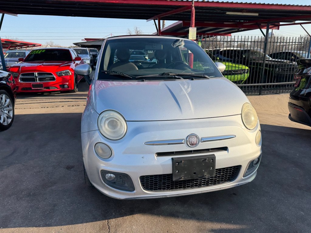 Used 2012 FIAT 500 Sport w/ Safety & Convenience Pkg FWD image 9