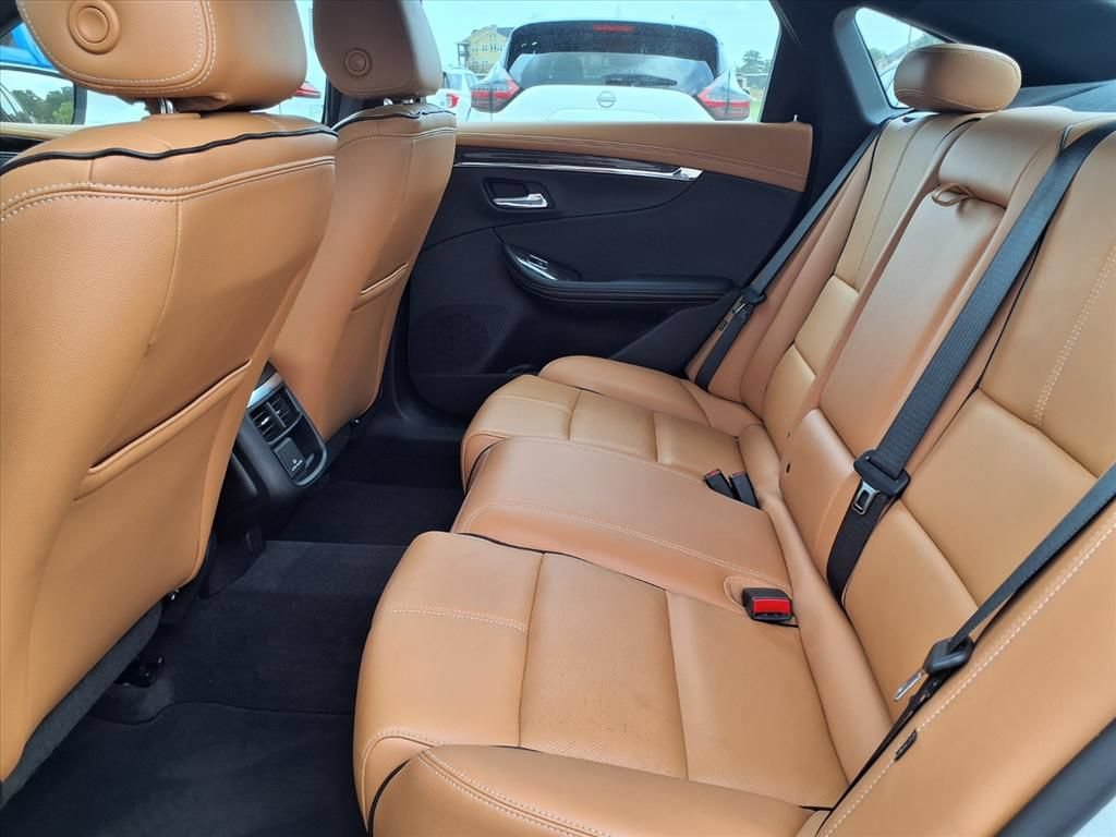 Used 2016 Chevrolet Impala LTZ w/ Enhanced Convenience Package FWD image 10