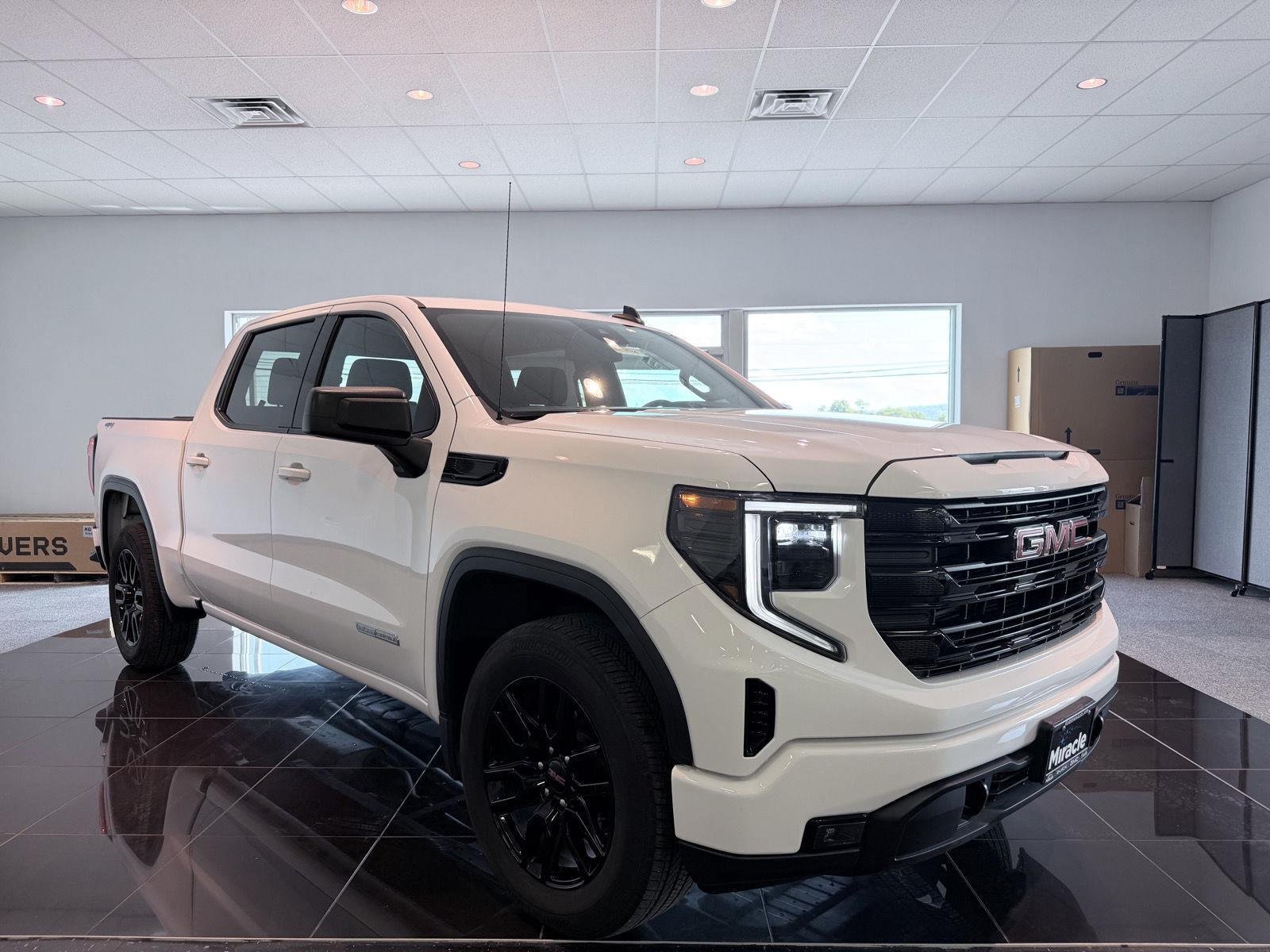 Used 2023 GMC Sierra 1500 Elevation AWD/4WD image 8