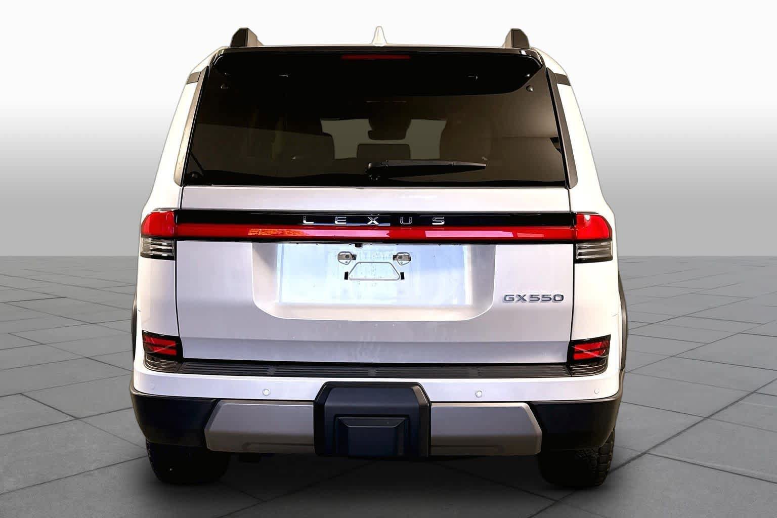 Used 2024 Lexus GX 550 AWD/4WD image 5