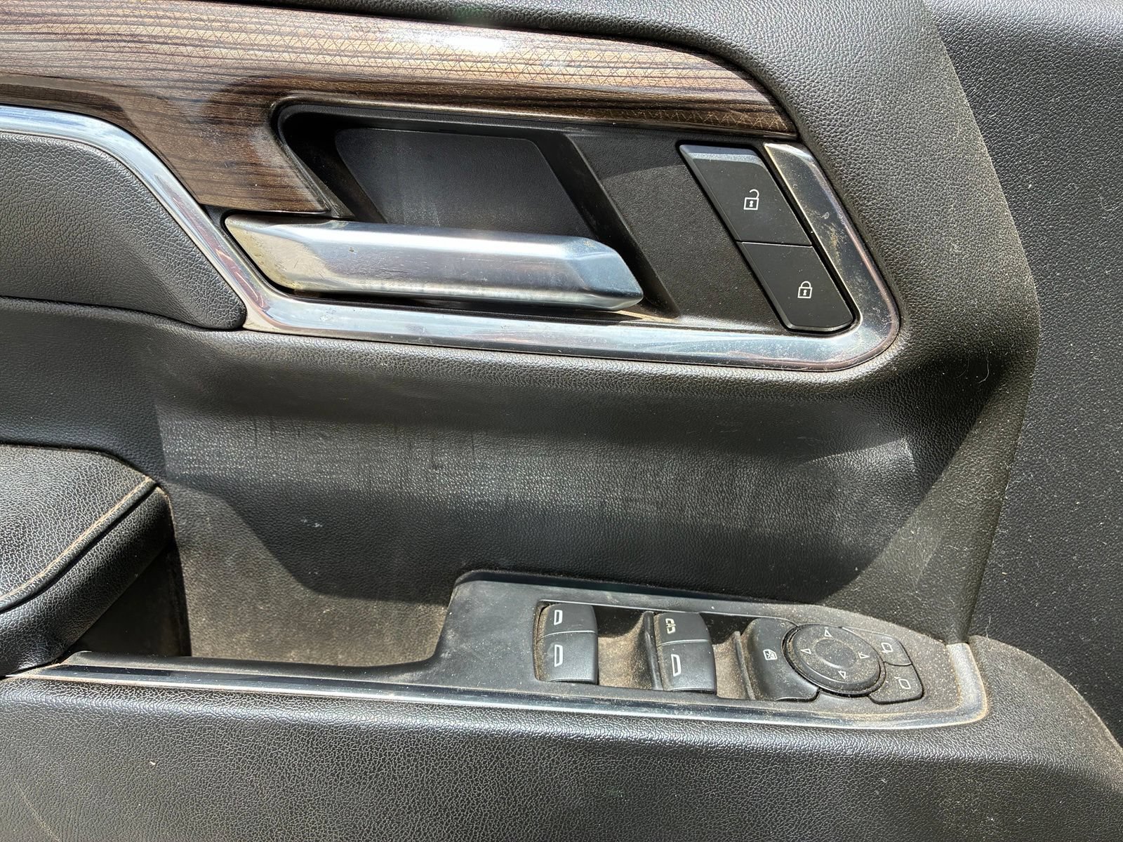 Used 2024 Chevrolet Silverado 1500 RST w/ Protection Package RWD image 6