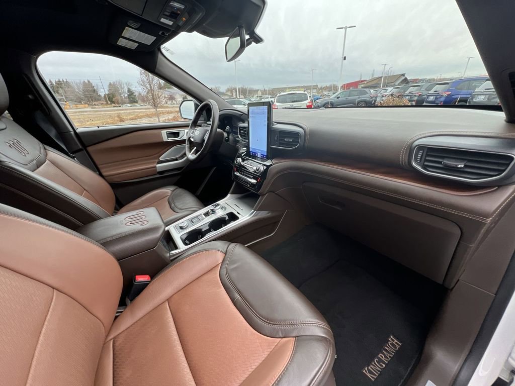 Used 2023 Ford Explorer King Ranch w/ Technology Package image 29