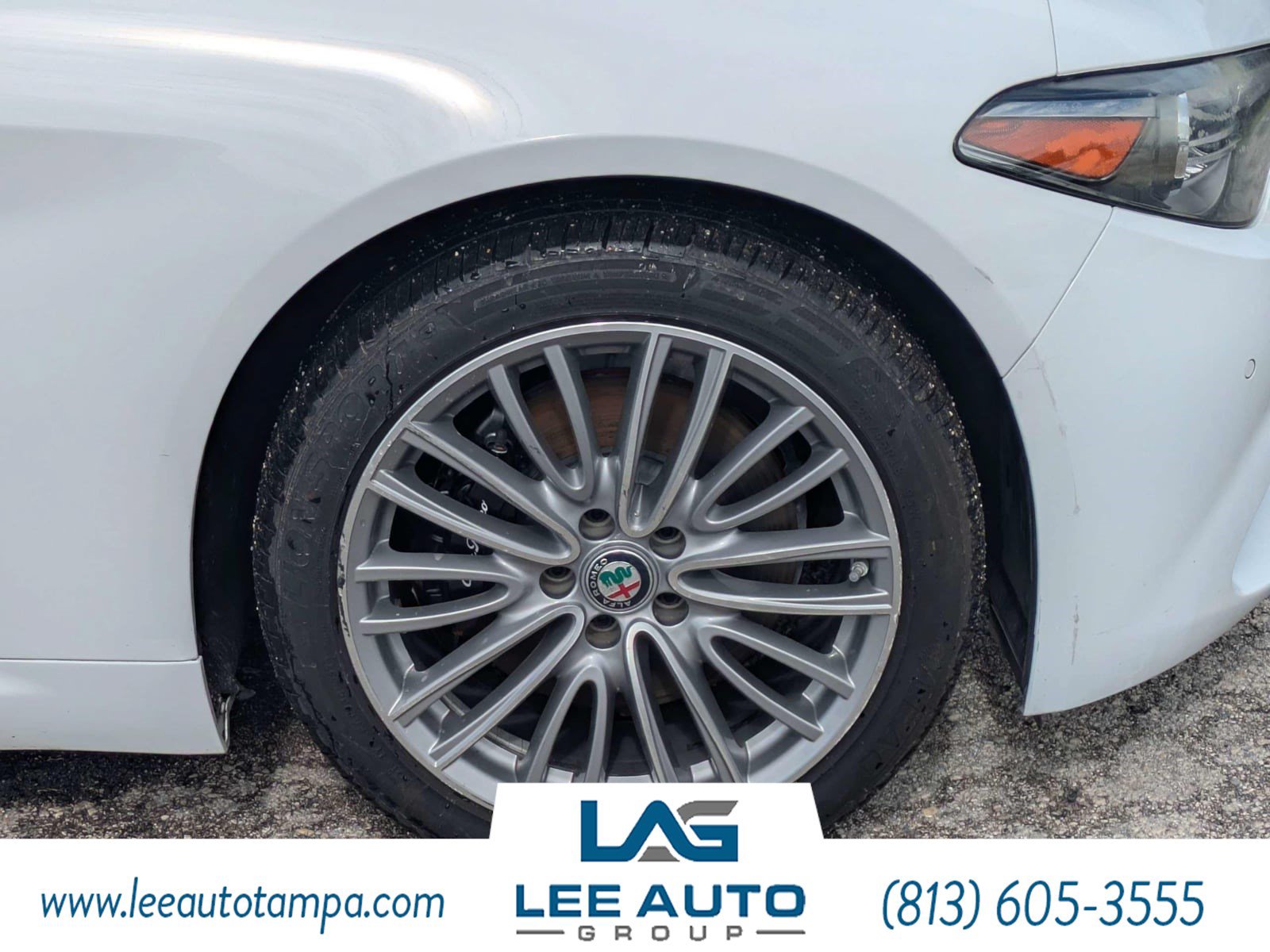 Used 2017 Alfa Romeo Giulia Ti w/ TI Lusso Light Wood Package AWD/4WD image 10