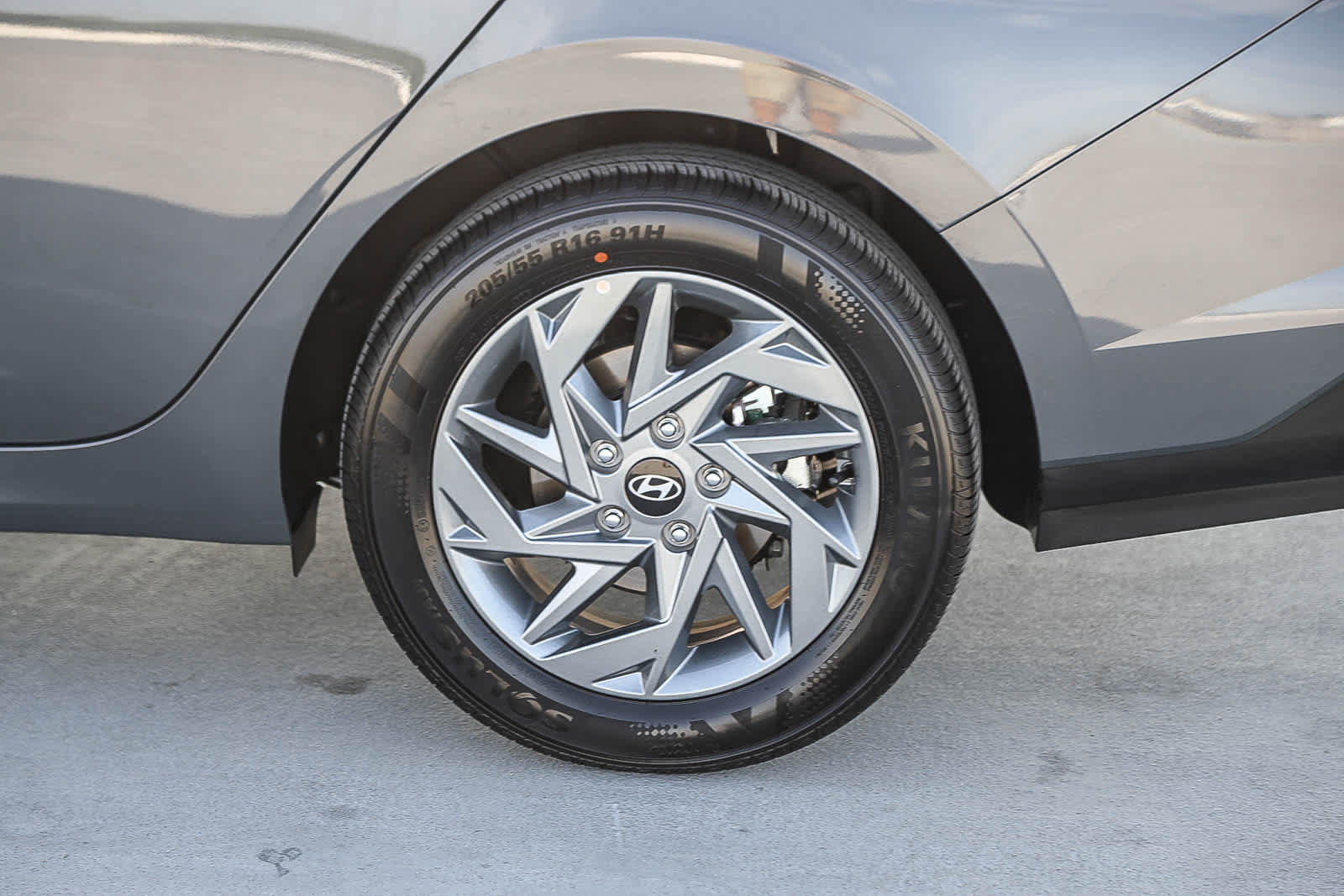 Used 2026 Hyundai Elantra Blue w/ Cargo Package image 11