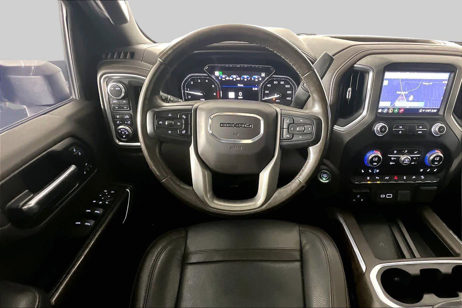 Used 2022 GMC Sierra 2500 Denali w/ Denali Ultimate Package AWD/4WD image 6