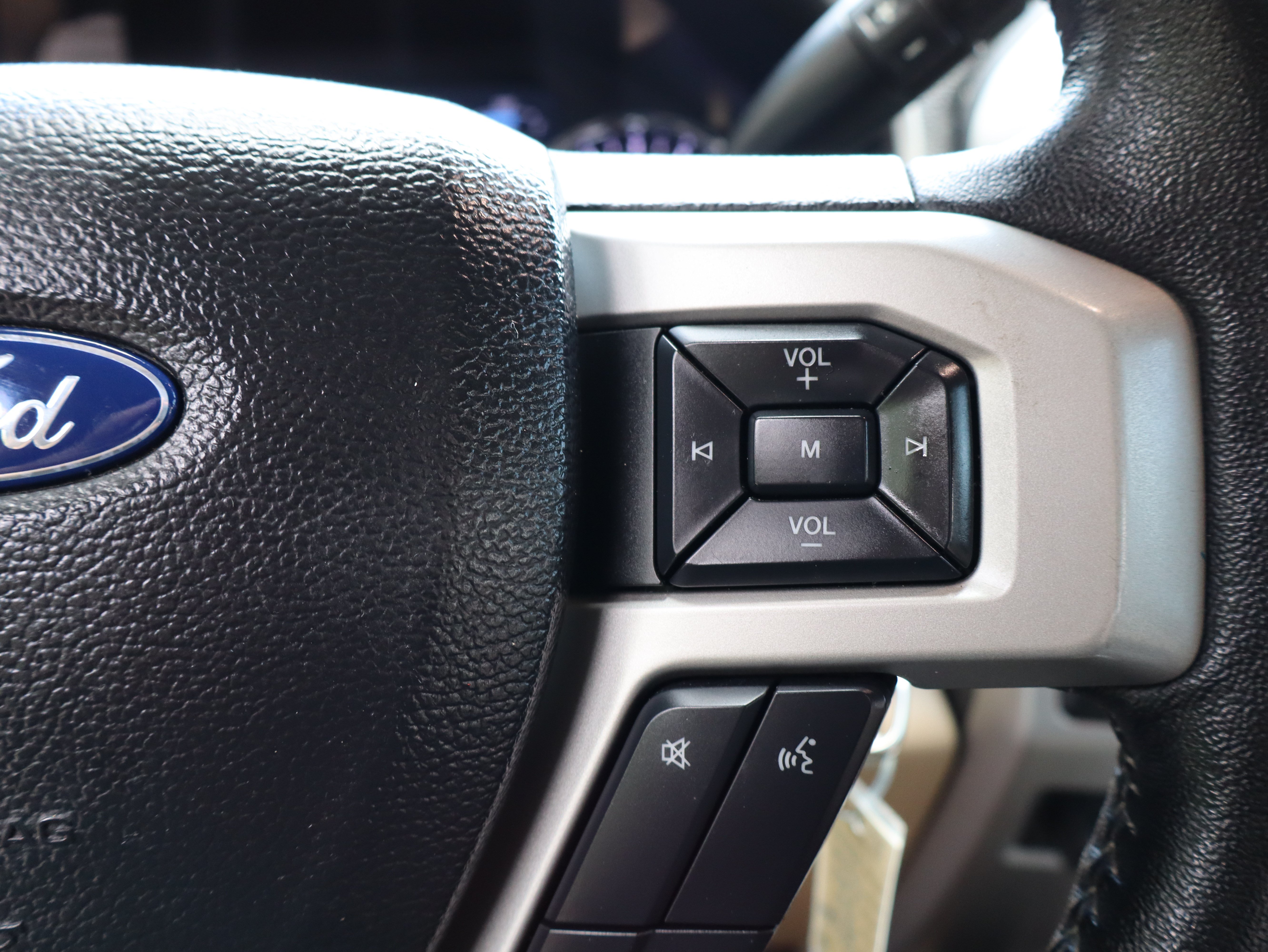Used 2019 Ford F250 Lariat w/ Lariat Value Package AWD/4WD image 36