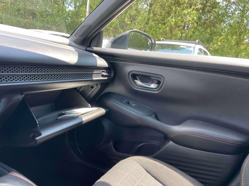 Used 2026 Honda HR-V Sport image 32