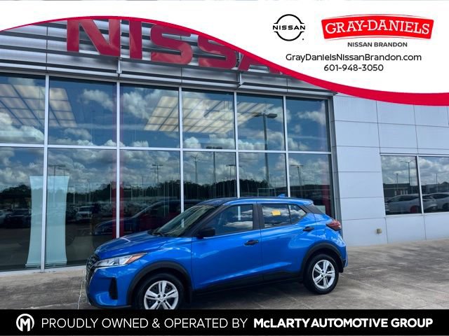 Used 2025 Nissan Kicks Play S