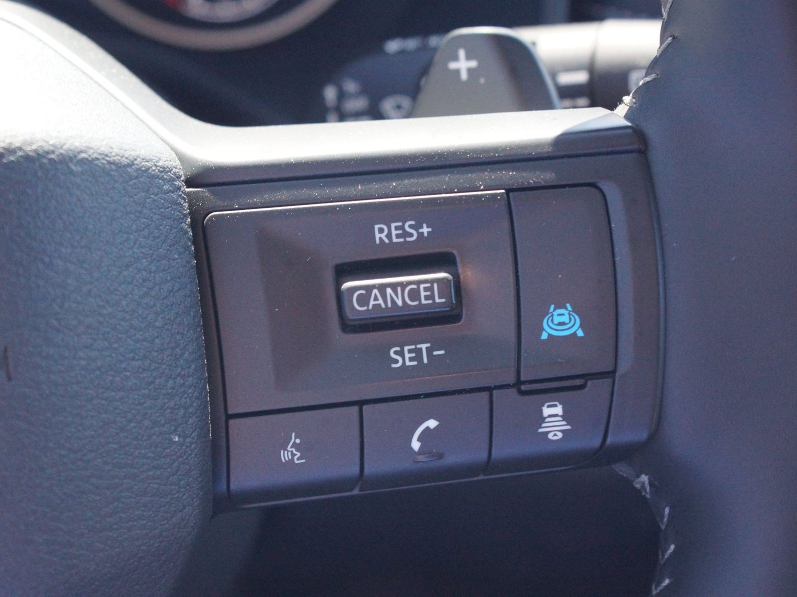 Used 2026 Nissan Rogue SV FWD image 9