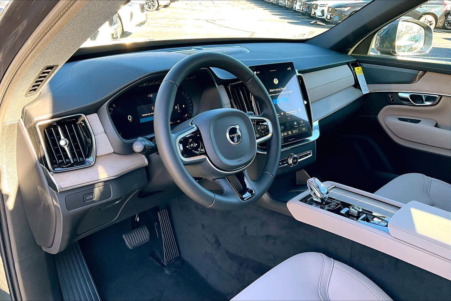 New 2026 Volvo XC90 B6 Plus w/ Protection Package Premier image 9