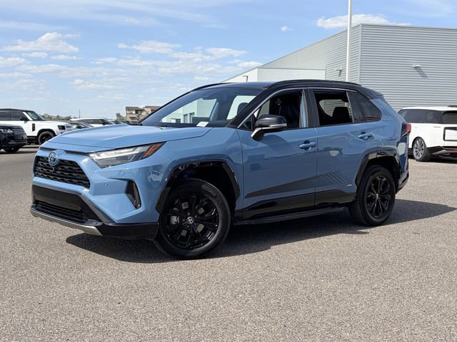 Used 2022 Toyota RAV4 XSE AWD/4WD image 2