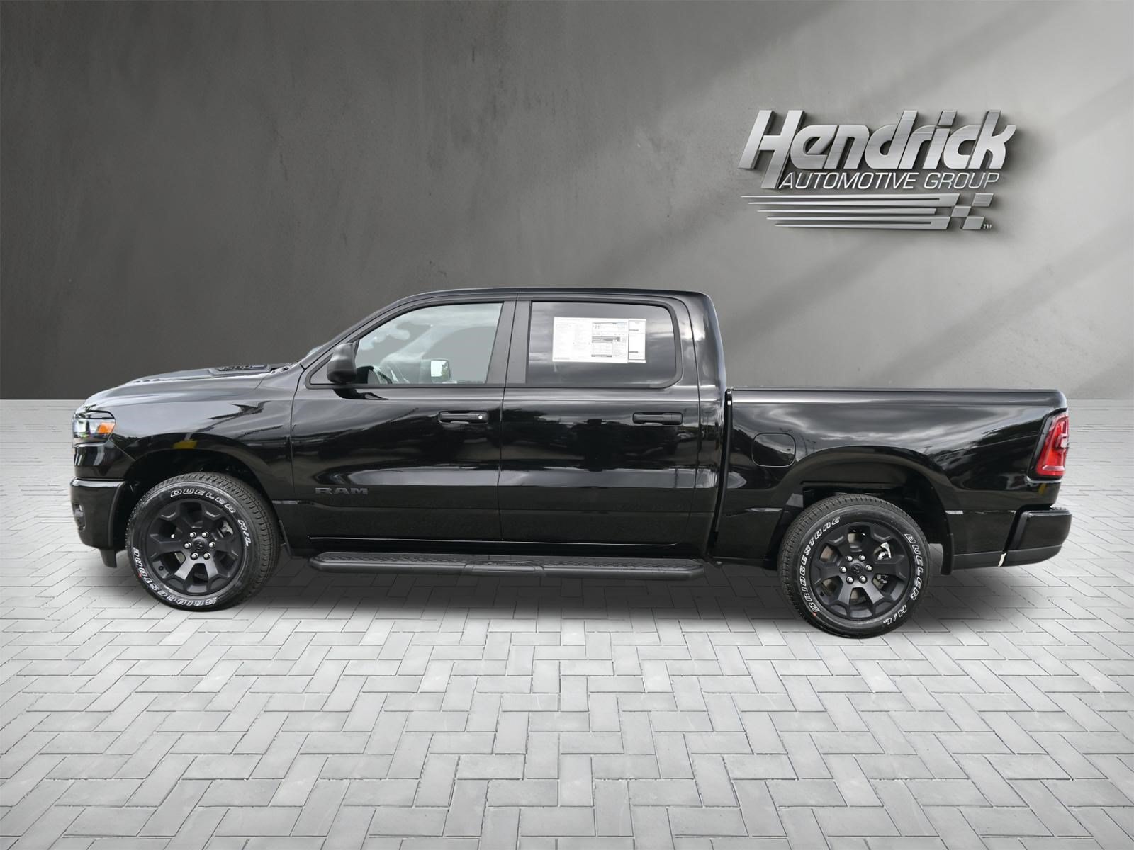 New 2026 RAM 1500 Express AWD/4WD image 7