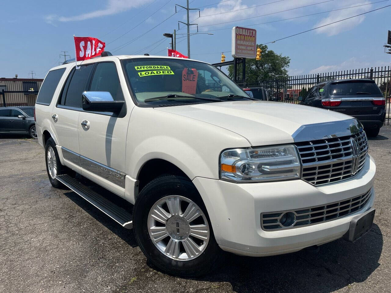 Used 2007 Lincoln Navigator Ultimate image 4