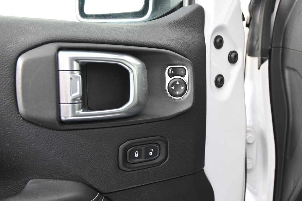 Used 2019 Jeep Wrangler Unlimited Sahara w/ Quick Order Package 24M Moab AWD/4WD image 20