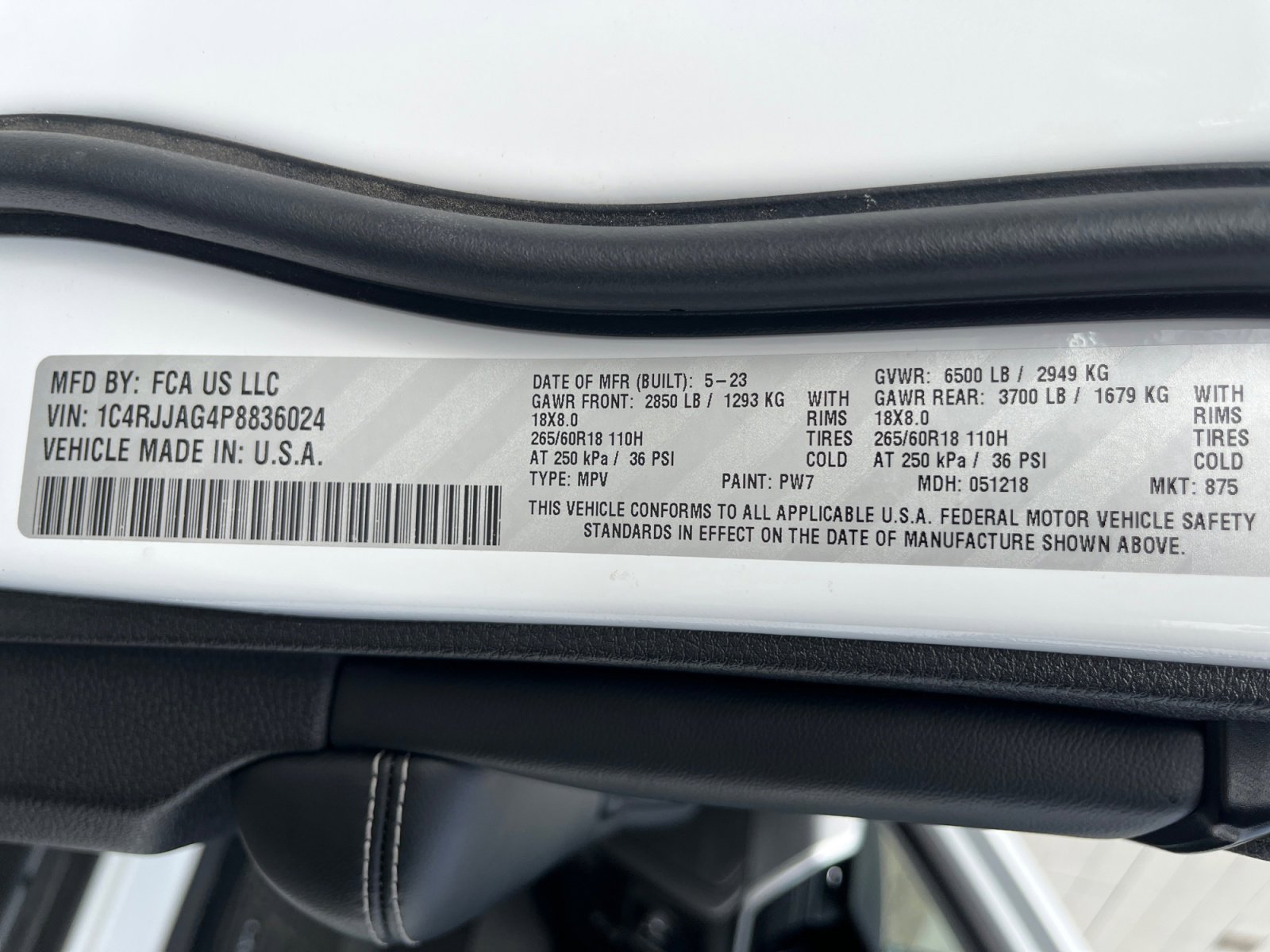 Used 2023 Jeep Grand Cherokee L Laredo image 31