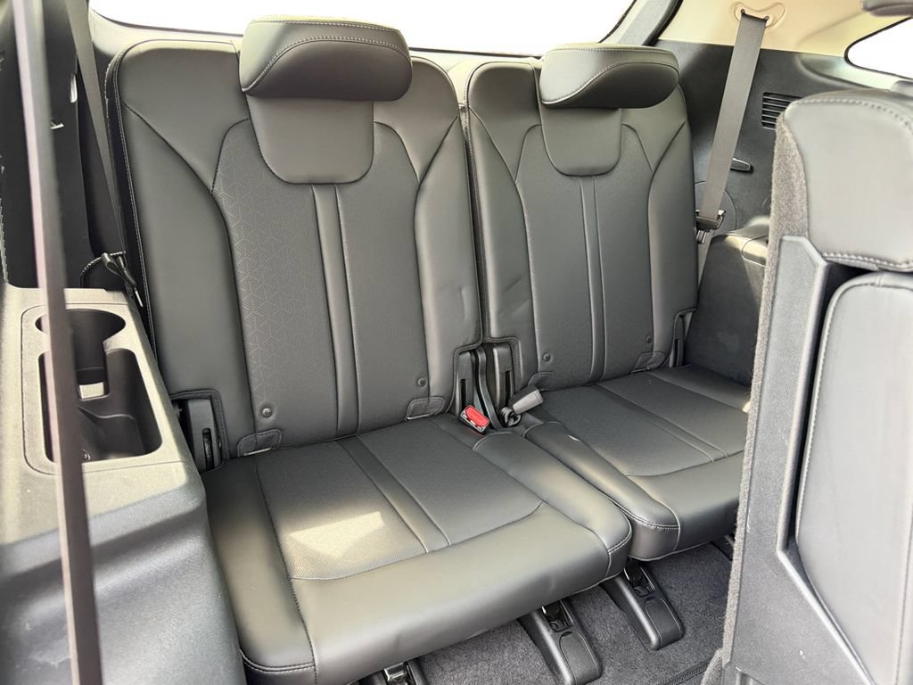 Certified 2023 Kia Sorento S w/ Panoramic Sunroof Package AWD/4WD image 11