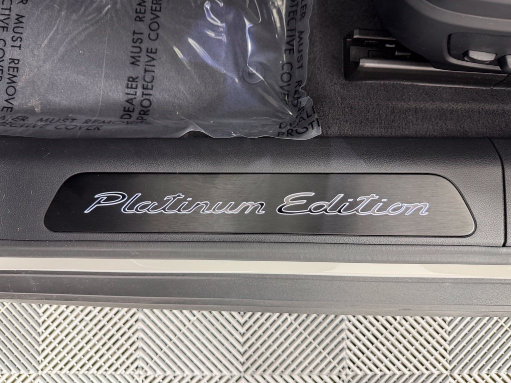 Certified 2023 Porsche Panamera 4 Platinum Edition AWD/4WD image 21