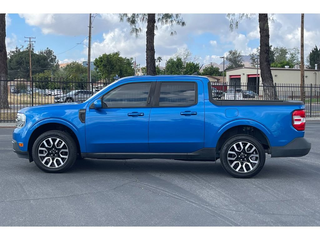 Used 2022 Ford Maverick Lariat FWD image 2