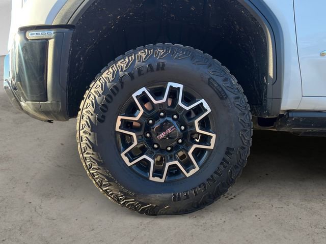 Used 2024 GMC Sierra 2500 AT4X image 15