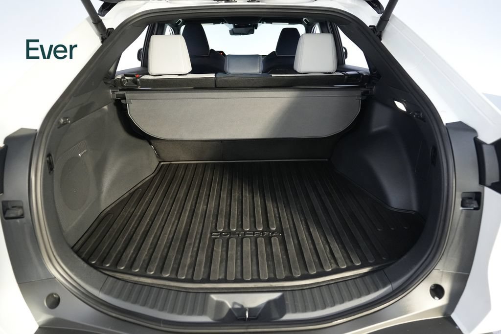 Used 2023 Subaru Solterra AWD image 8
