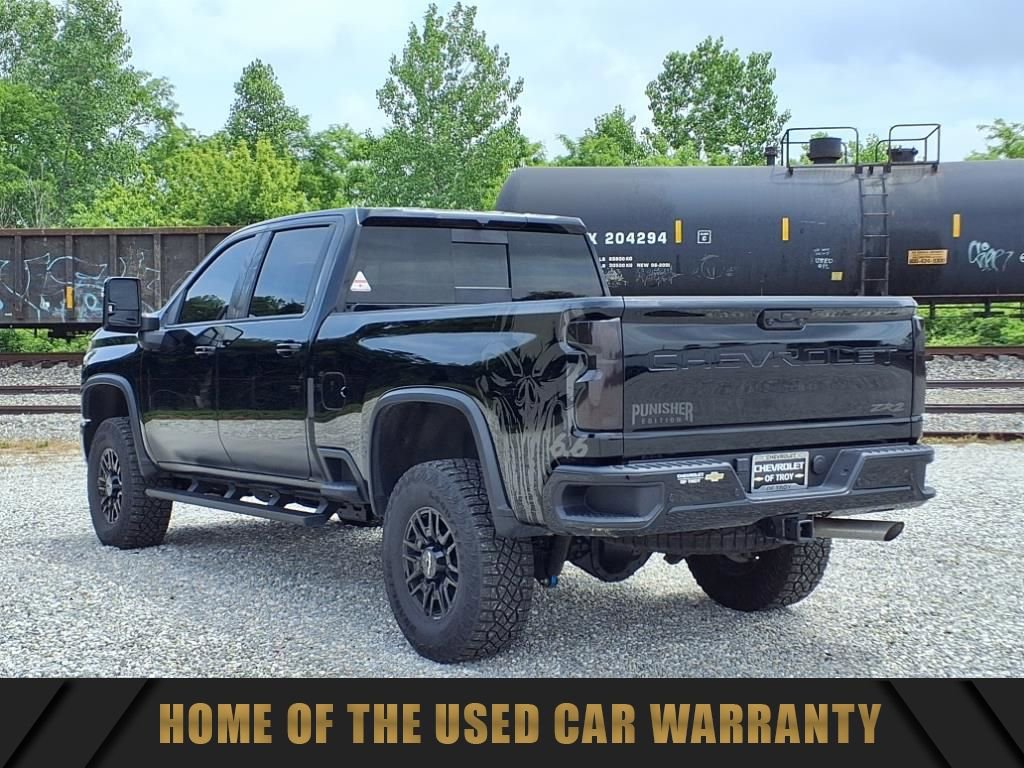 Used 2025 Chevrolet Silverado 2500 ZR2 AWD/4WD image 11