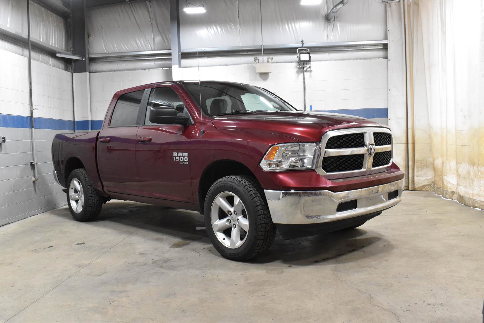 Used 2021 RAM 1500 Classic SLT AWD/4WD image 23