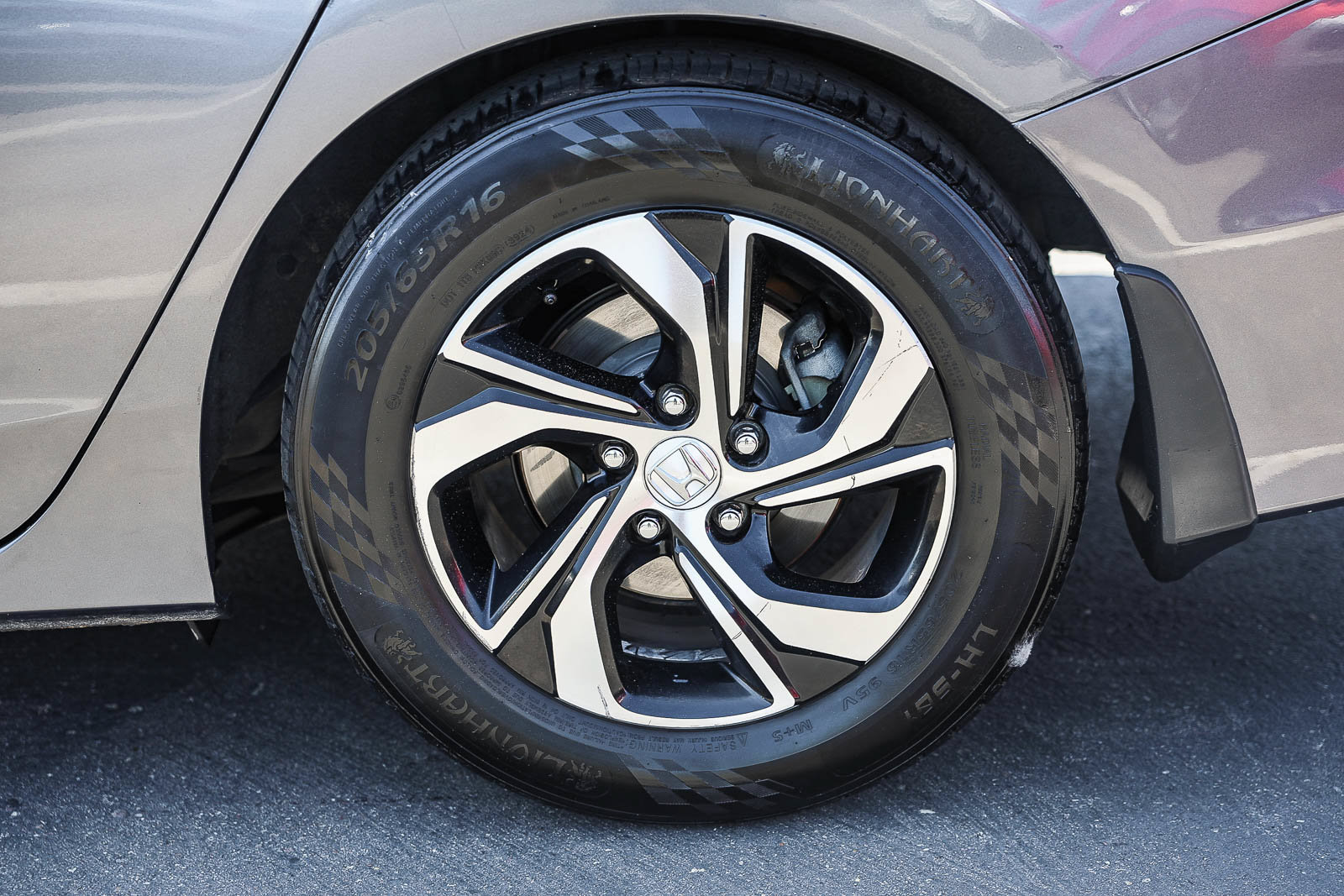 Used 2017 Honda Accord LX image 27