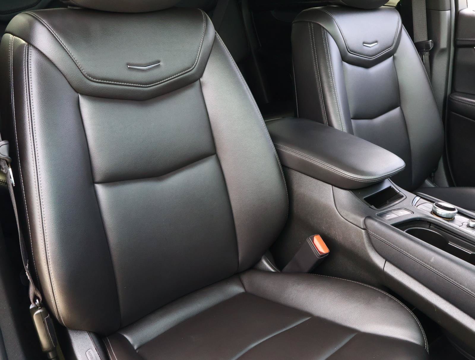 Used 2024 Cadillac XT5 Luxury FWD image 21