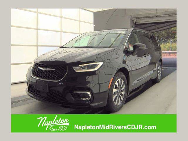 Certified 2023 Chrysler Pacifica Touring-L